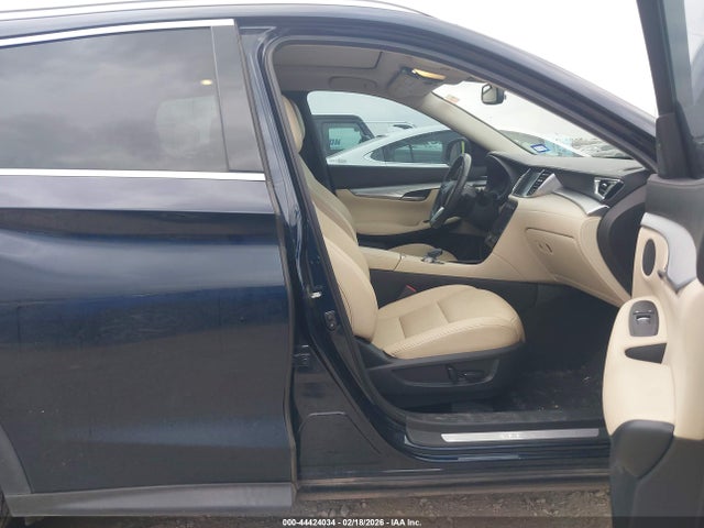 44424034 :رقم المزاد ، 3PCAJ5M16KF136736 vin ، 2019 Infiniti Qx50 Luxe مزاد بيع