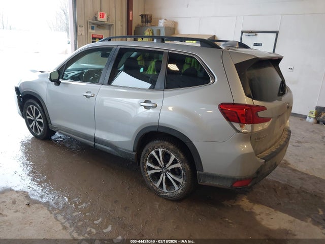 2019 SUBARU FORESTER JF2SKAUC2KH467455 Photo 2