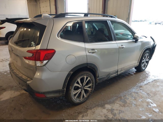 2019 SUBARU FORESTER JF2SKAUC2KH467455 Photo 3