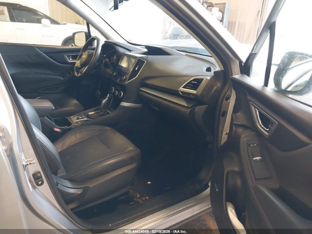 2019 SUBARU FORESTER JF2SKAUC2KH467455 Photo 4