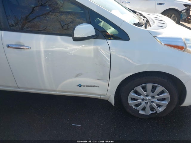 Nissan LEAF S 2015 1N4AZ0CPXFC315372 Image 16