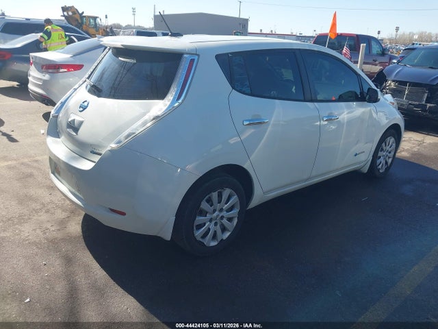 2015 NISSAN LEAF 1N4AZ0CPXFC315372 Photo 3