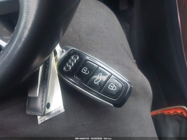 Aukcja sprzedaży 2019 Audi A8 L 55, vin: WAU8DAF88KN001314, numer aukcji: 44424132