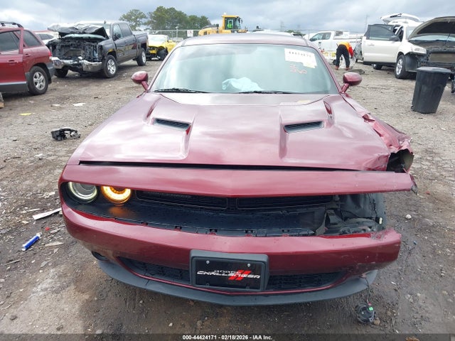 44424171 :رقم المزاد ، 2C3CDZAG0JH132789 vin ، 2018 Dodge Challenger Sxt مزاد بيع