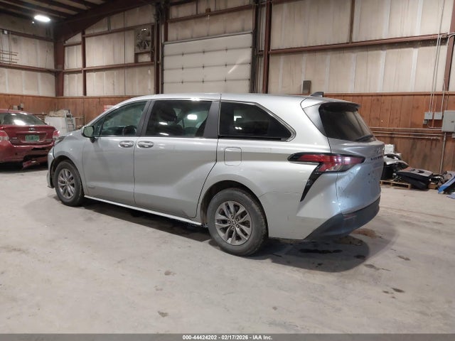 2021 TOYOTA SIENNA 5TDKSKFC8MS036800 Photo 2