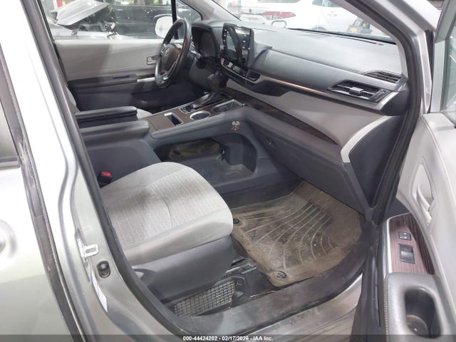 2021 TOYOTA SIENNA 5TDKSKFC8MS036800 Photo 4