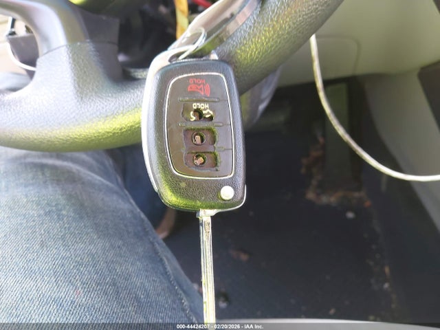 Продажа на аукционе авто 2015 Hyundai Sonata Se, vin: 5NPE24AF2FH170236, номер лота: 44424207