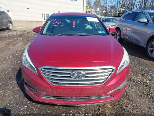 Продажа на аукционе авто 2015 Hyundai Sonata Se, vin: 5NPE24AF2FH170236, номер лота: 44424207