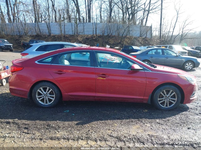 Продажа на аукционе авто 2015 Hyundai Sonata Se, vin: 5NPE24AF2FH170236, номер лота: 44424207
