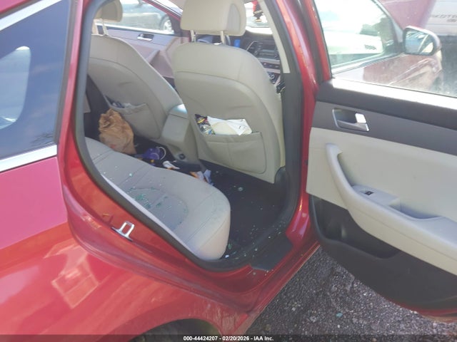 Продажа на аукционе авто 2015 Hyundai Sonata Se, vin: 5NPE24AF2FH170236, номер лота: 44424207