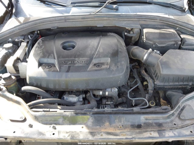 2015 VOLVO XC60 YV440MDM8F2741237 Photo 9