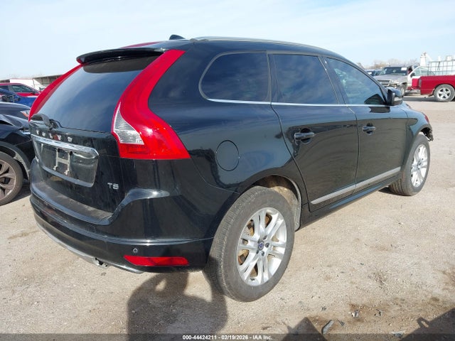 2015 VOLVO XC60 YV440MDM8F2741237 Photo 3