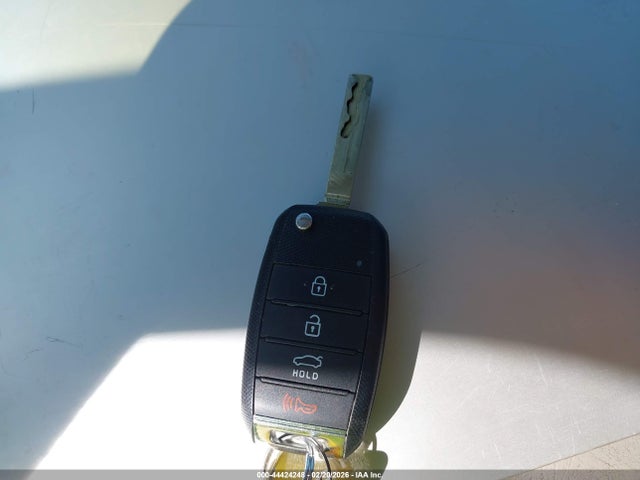 44424248 :رقم المزاد ، 3KPA24AD9NE455242 vin ، 2022 Kia Rio S مزاد بيع