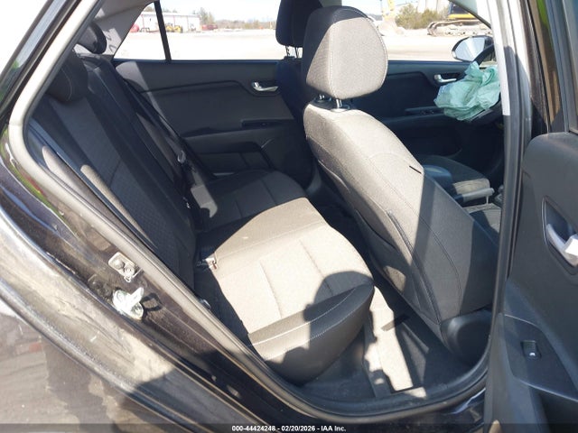 44424248 :رقم المزاد ، 3KPA24AD9NE455242 vin ، 2022 Kia Rio S مزاد بيع