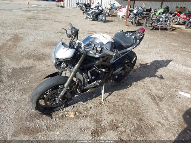 2024 TRIUMPH MOTORCYCLE STREET TRIPLE SMTA614K7RTBP2403 Photo 1