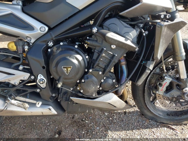 2024 TRIUMPH MOTORCYCLE STREET TRIPLE SMTA614K7RTBP2403 Photo 7