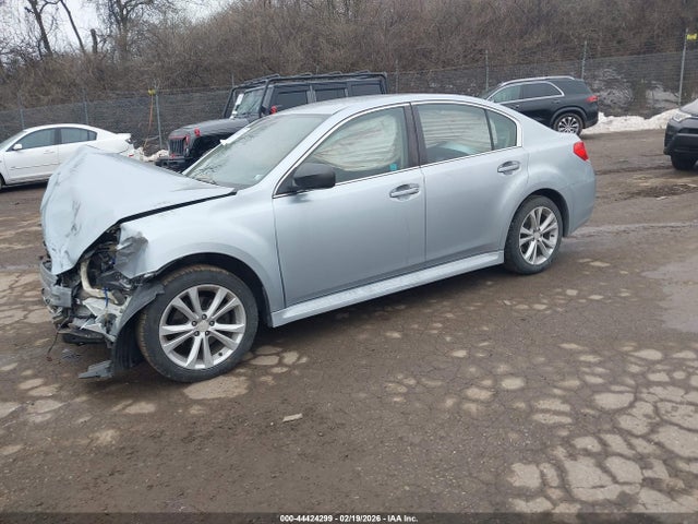 Subaru Legacy 2.5i 2014 4S3BMCA63E3020282 Image 2