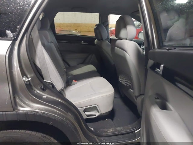5XYKTDA78FG558006 KIA Sorento Lx V6