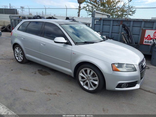 2012 AUDI A3 WAUBEAFM3CA110191
