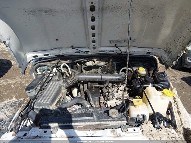 2001 JEEP WRANGLER 1J4FA29P21P374177 Photo 9