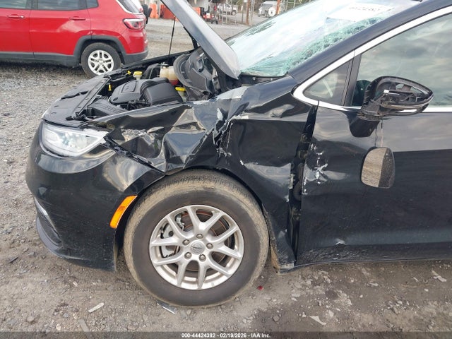 Продажа на аукционе авто 2022 Chrysler Pacifica Touring L, vin: 2C4RC1BG2NR198284, номер лота: 44424382