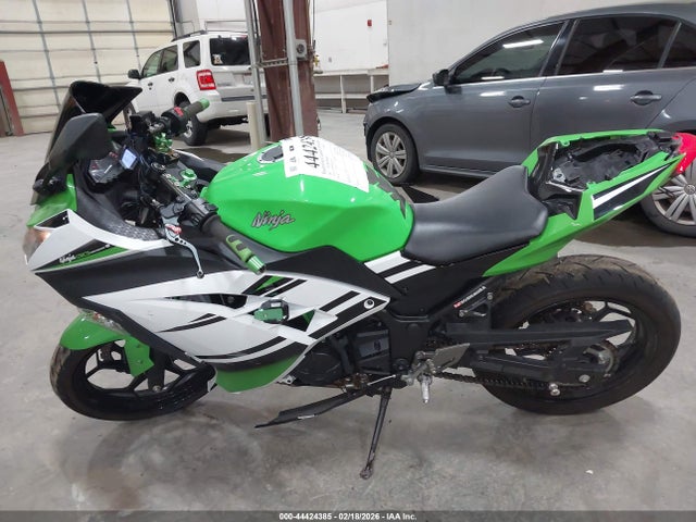 Kawasaki Ex300 B 2015 JKAEX8B16FDA21360 Image 13