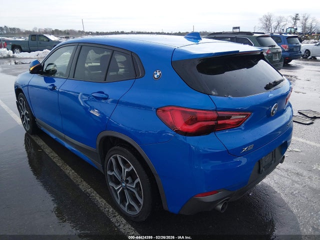 2018 BMW X2 WBXYJ5C35JEF75269 Photo 2