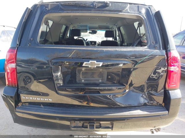 Chevrolet Suburban Lt 2019 1GNSKHKC3KR100382 Image 16