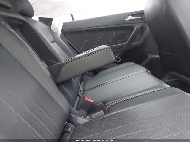 44424444 :رقم المزاد ، 3VV8B7AX4RM062904 vin ، 2024 Volkswagen Tiguan 2.0t Se R-line Black مزاد بيع