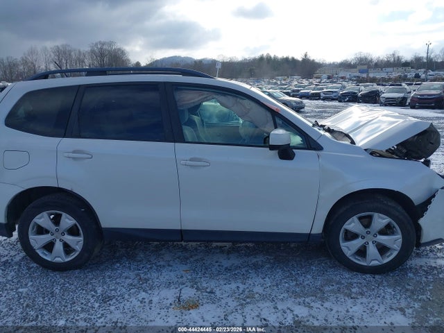 Subaru Forester 2.5i Premium 2015 JF2SJADC2FH496351 Image 13