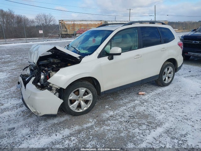 Subaru Forester 2.5i Premium 2015 JF2SJADC2FH496351 Image 2