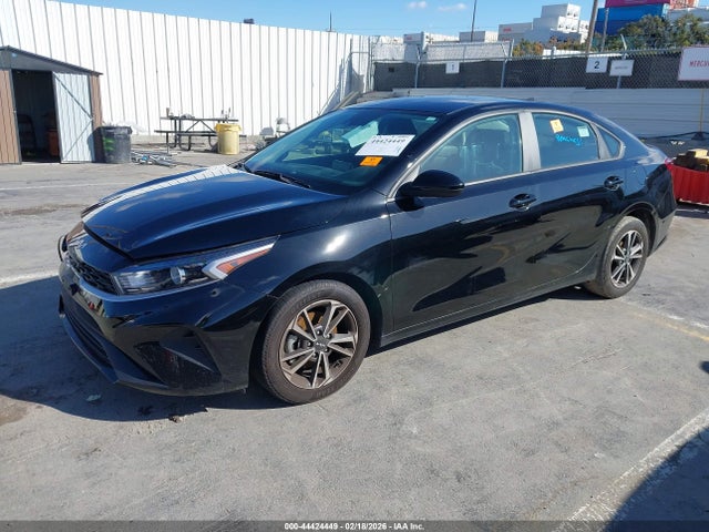 KIA Forte Lxs 2024 3KPF24AD2RE735063 Image 2