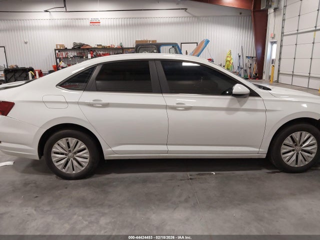 Продаж на аукціоні авто 2019 Volkswagen Jetta 1.4t R-line/1.4t S/1.4t Se, vin: 3VWC57BUXKM276044, номер лоту: 44424453
