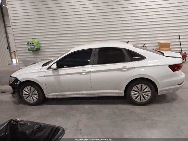 Продаж на аукціоні авто 2019 Volkswagen Jetta 1.4t R-line/1.4t S/1.4t Se, vin: 3VWC57BUXKM276044, номер лоту: 44424453