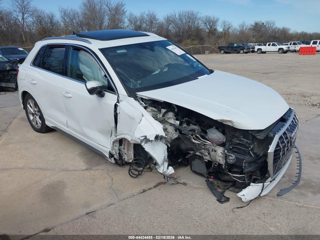 2023 AUDI Q3 WA1DECF3XP1121963 Photo 0