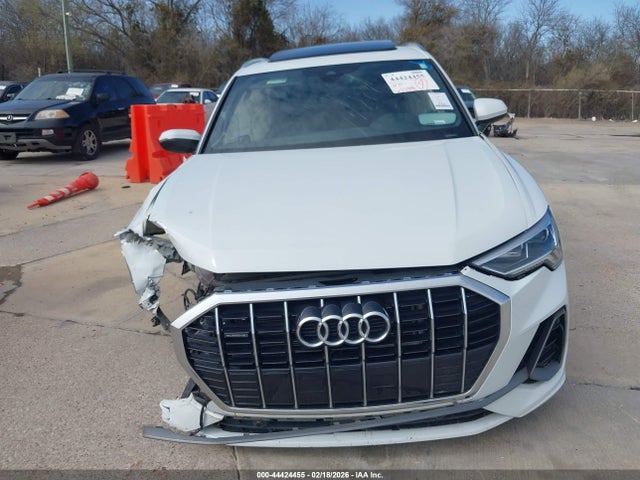 Продажа на аукционе авто 2023 Audi Q3 Premium 45 Tfsi S Line Quattro Tiptronic, vin: WA1DECF3XP1121963, номер лота: 44424455