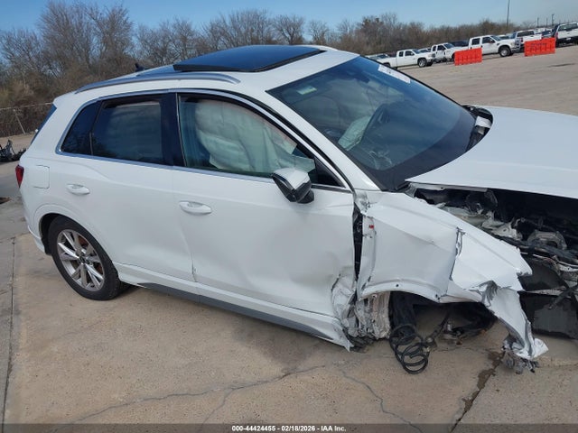 Продажа на аукционе авто 2023 Audi Q3 Premium 45 Tfsi S Line Quattro Tiptronic, vin: WA1DECF3XP1121963, номер лота: 44424455