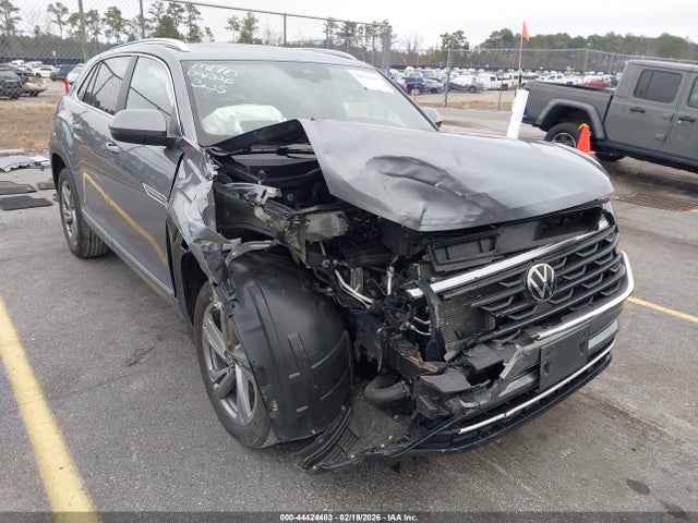 Продаж на аукціоні авто 2024 Volkswagen Atlas Cross Sport 2.0t Sel R-line, vin: 1V2AE2CA2RC233135, номер лоту: 44424483