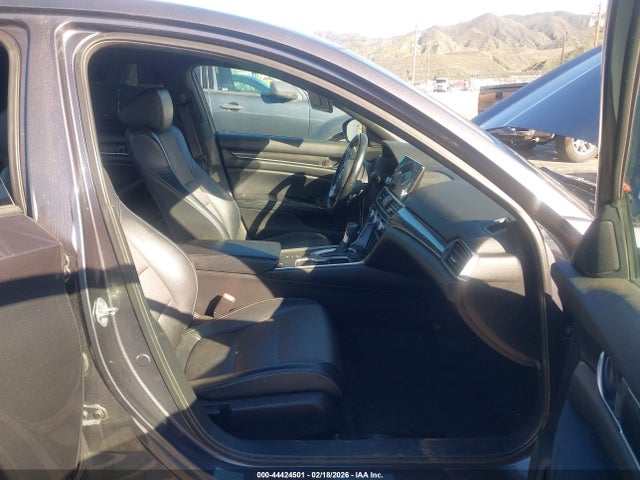 1HGCV1F39JA096651 Honda Accord Sport