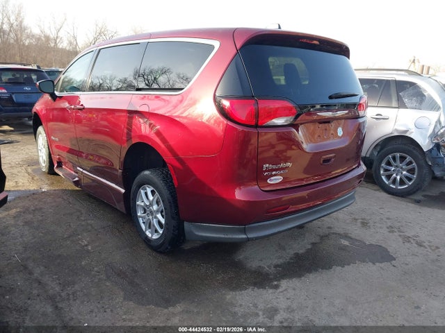 2022 Chrysler Voyager Lx მანქანა იყიდება აუქციონზე, vin: 2C4RC1CG6NR103921, აუქციონის ნომერი: 44424532
