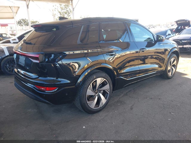 Продаж на аукціоні авто 2025 Audi Q6 E-tron Premium Quattro, vin: WA114BGF5SA020167, номер лоту: 44424552