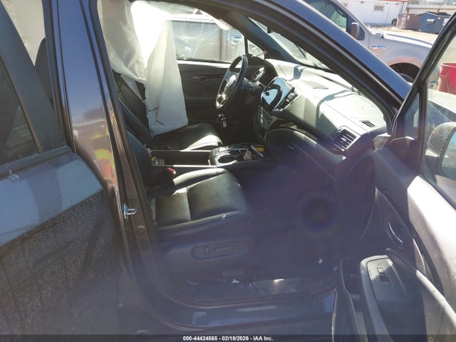 2019 HONDA PASSPORT 5FNYF8H92KB001173 Photo 4