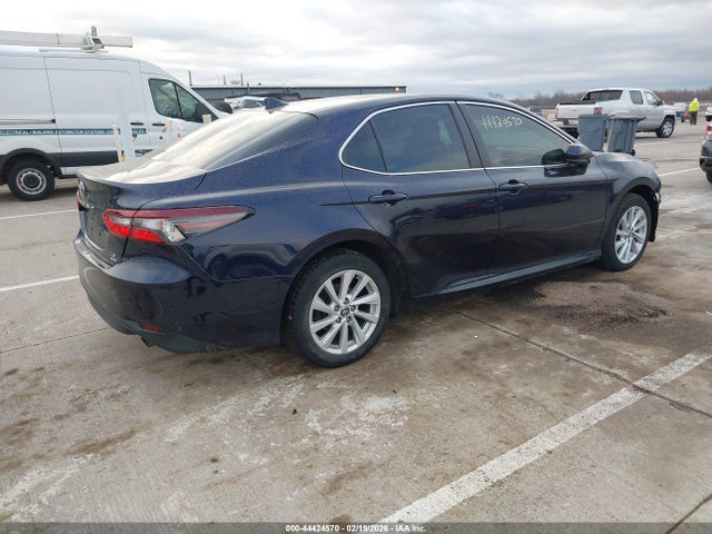 4T1C11BK7MU027818 Toyota Camry Le Awd