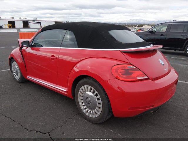 3VW517AT7GM804546 Volkswagen Beetle 1.8t S