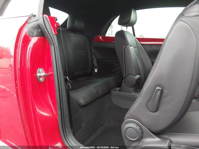 3VW517AT7GM804546 Volkswagen Beetle 1.8t S