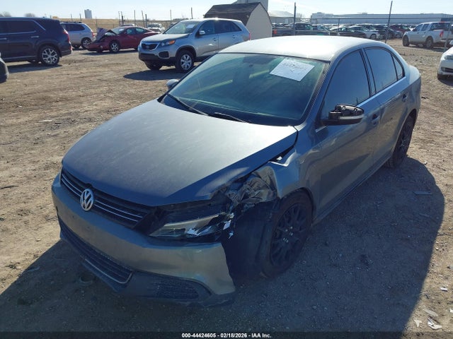 2013 Volkswagen Jetta 2.5l Se მანქანა იყიდება აუქციონზე, vin: 3VWDX7AJ9DM383806, აუქციონის ნომერი: 44424605