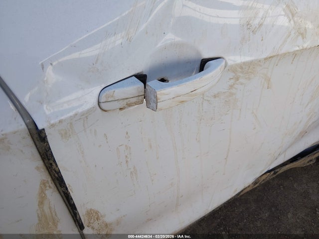 1FMCU9G98HUA15937 Ford ESCAPE SE