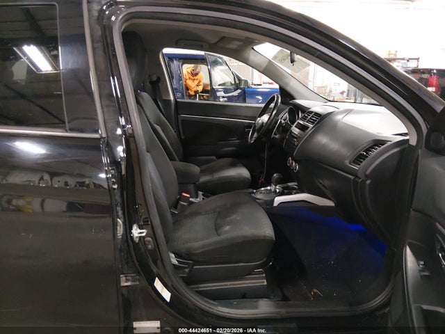 2011 MITSUBISHI OUTLANDER SPORT JA4AR4AU0BZ018977 Photo 4