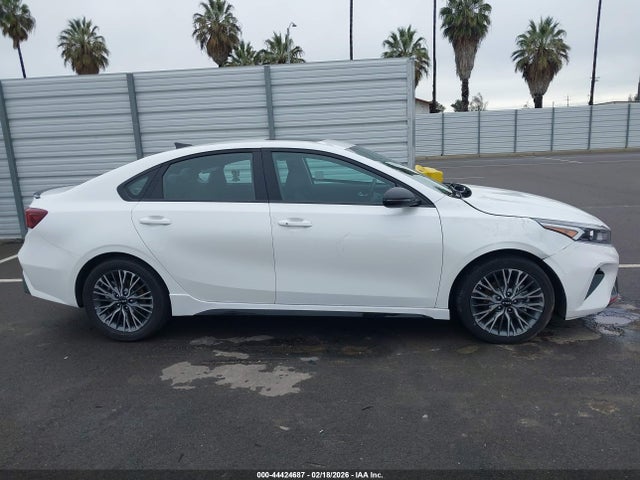 3KPF54AD9PE582458 KIA Forte Gt-line