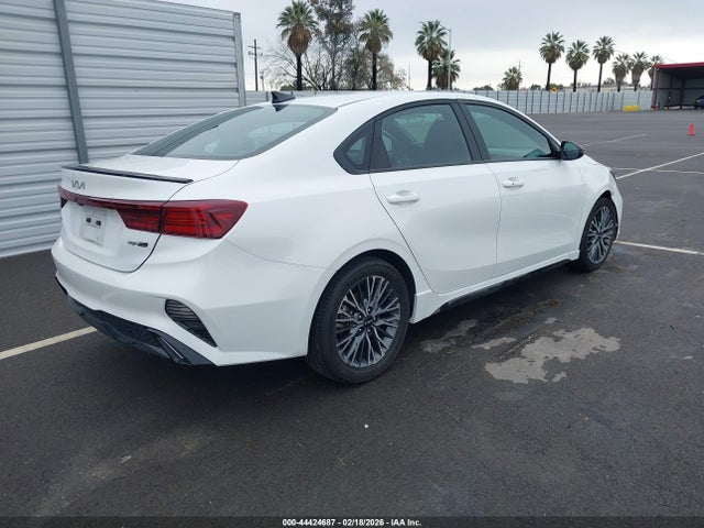 3KPF54AD9PE582458 KIA Forte Gt-line